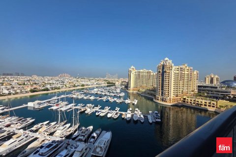 Apartamento en alquiler en Palm Jumeirah, Dubai, EAU 3 dormitorios, 211.8 m2 № 661841 - foto 14