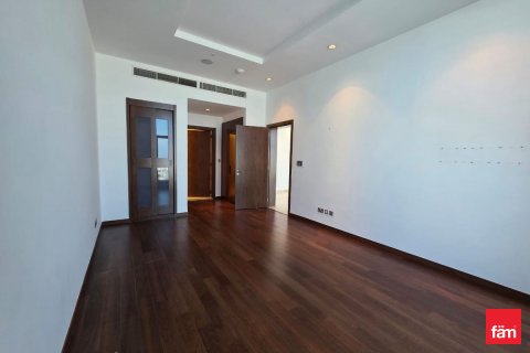 Apartamento en alquiler en Palm Jumeirah, Dubai, EAU 3 dormitorios, 211.8 m2 № 661841 - foto 8