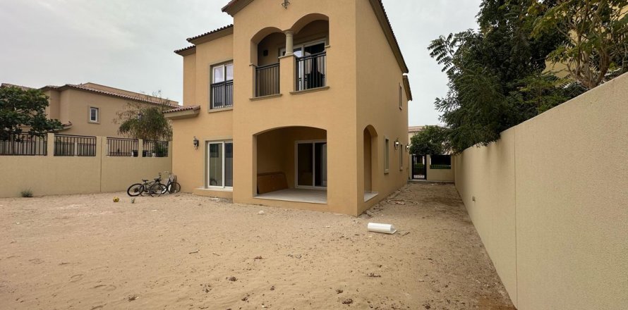 Вилла Дубай, БАӘ-да 4 жатын бөлмелер, 441.3 м² № 661844