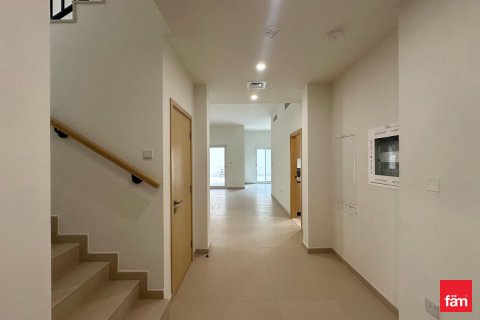 Вилла Дубай, БАӘ-да 4 жатын бөлмелер, 441.3 м² № 661844 - фото 4