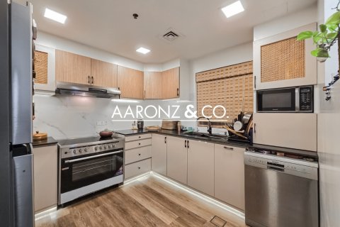 Apartamento en alquiler en Jumeirah Lake Towers, Dubai, EAU 2 dormitorios, 112 m2 № 701722 - foto 9