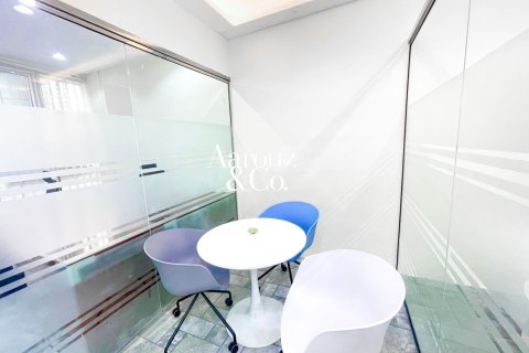 Office in Business Bay, Dubai, UAE 82 sq.m. № 701724 - photo 5