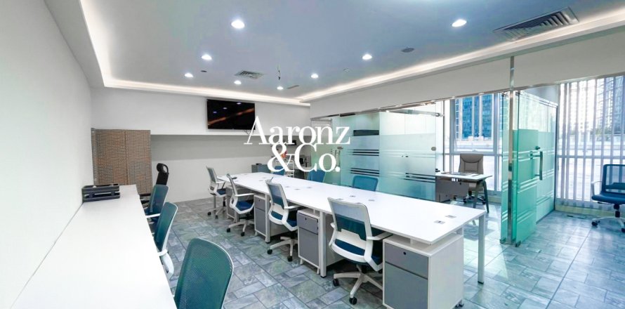 Office in Business Bay, Dubai, UAE 82 sq.m. № 701724
