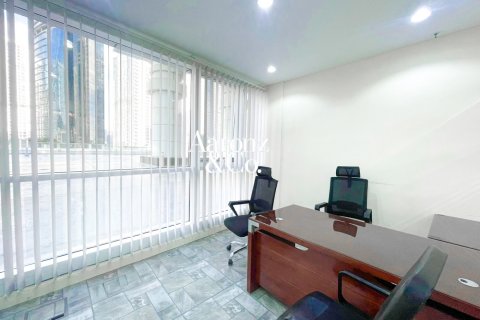 Office in Business Bay, Dubai, UAE 82 sq.m. № 701724 - photo 3