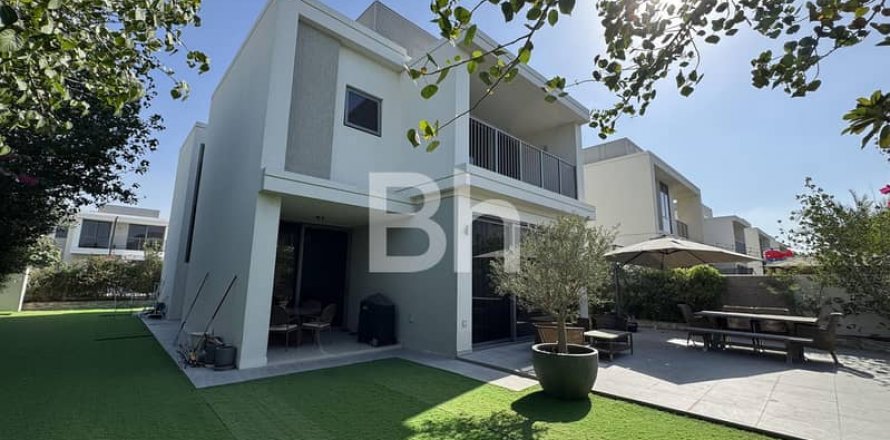 Villa sa Dubai Hills Estate, UAE 3 silid-tulugan, 302 sq.m. № 643793