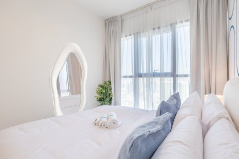 Apartment in Radiant Boulevard in Al Reem Island, Abu Dhabi, UAE 2 bedrooms, 71.0 sq.m. № 760226 - photo 8