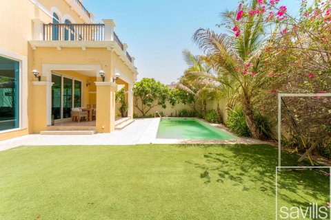 Vila u gradu Jumeirah Park, Dubai, UAE 4 spavaće sobe, 499 m2 Br. 641052 - Slika 26