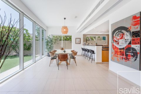 Vila u gradu Jumeirah Park, Dubai, UAE 4 spavaće sobe, 499 m2 Br. 641052 - Slika 4