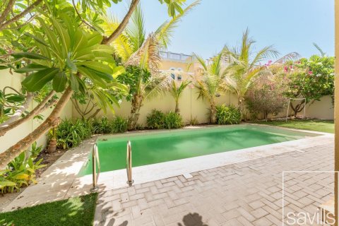 Vila u gradu Jumeirah Park, Dubai, UAE 4 spavaće sobe, 499 m2 Br. 641052 - Slika 9