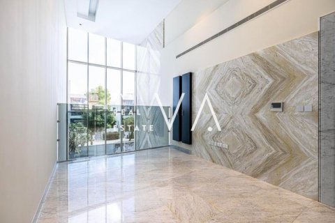 Villa in Meydan, Dubai, UAE 5 bedrooms, 799.22 sq.m. № 637619 - photo 19