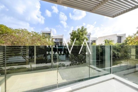 Villa in Meydan, Dubai, UAE 5 bedrooms, 799.22 sq.m. № 637619 - photo 28