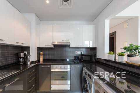 Lägenhet till försäljning i Dubai Marina, Dubai, UAE 3 sovrum, 166 kvm Nr. 649920 - fotografi 7