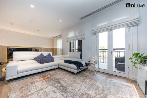 Вилла Дубай, БАӘ-да 3 жатын бөлмелер, 356.4 м² № 652428 - фото 11