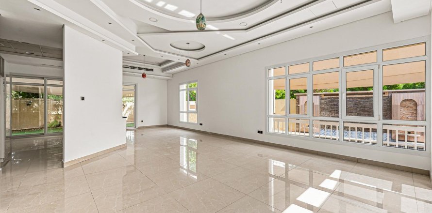 וילה ב The Villa, Dubai, איחוד האמירויות 5 חדרי שינה, 408.49 מ"ר מספר 757379