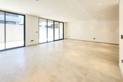 Vila u Dubai Land, UAE 5 spavaćih soba, 384.62 m2 Br. 757376 - fotografija 13