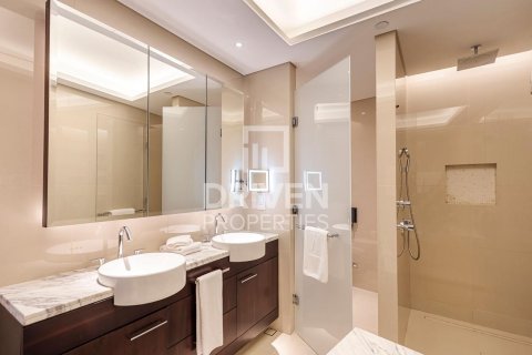 Huoneisto Downtown Dubai (Downtown Burj Dubai), Dubai, Arabiemiraatit 2 makuuhuonetta, 143.35 m2 № 756943 - kuva 14