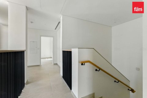 Вилла Дубай, БАӘ-да 4 жатын бөлмелер, 242.9 м² № 735314 - фото 4