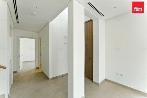 Вилла Дубай, БАӘ-да 4 жатын бөлмелер, 242.9 м² № 735314 - фото 18