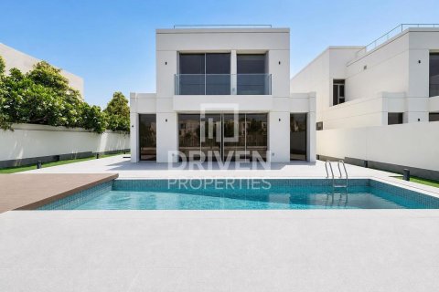 Huvila Jumeirah Park, Dubai, Arabiemiraatit 5 makuuhuonetta, 710.89 m2 № 765069