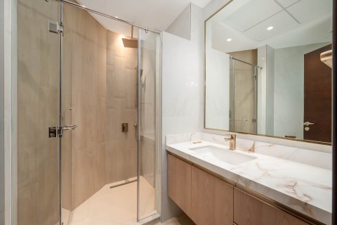 דירה להשכרה ב Downtown Dubai (Downtown Burj Dubai), Dubai, איחוד האמירויות  2 חדרי שינה, 114.46 מ"ר, מספר 750664 - תמונה 13