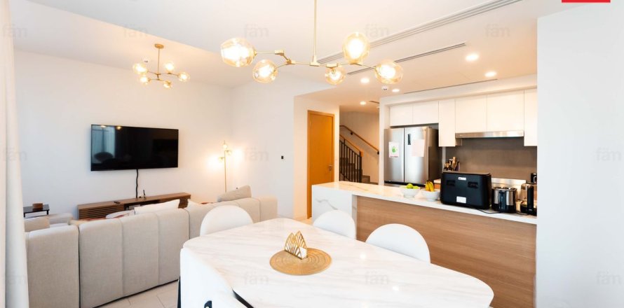 Vila di Dubai, UAE 4 bilik tidur, 236.1 meter persegi № 652261