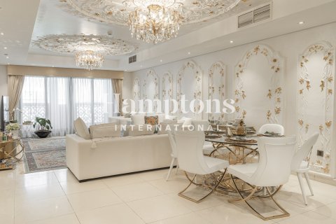 Apartament do wynajęcia w Palm Jumeirah, Dubai, ZEA 3 sypialnie, 212.19045200 mkw., nr 709167 - zdjęcie 3