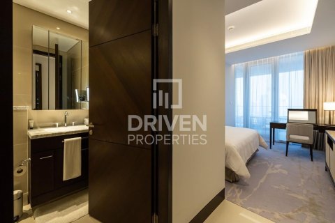 Appartamento in affitto a Downtown Dubai (Downtown Burj Dubai), Dubai, EAU 3 camere da letto, 225.94 mq. № 756871 - foto 15