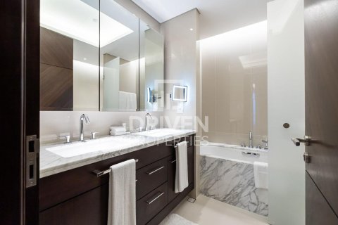 Appartamento in affitto a Downtown Dubai (Downtown Burj Dubai), Dubai, EAU 3 camere da letto, 225.94 mq. № 756871 - foto 19