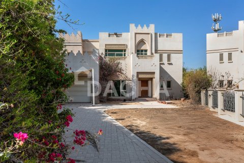 Vila u Jumeirah Islands, Dubai, UAE 488 m2, 4 spavaćih soba Br. 710373