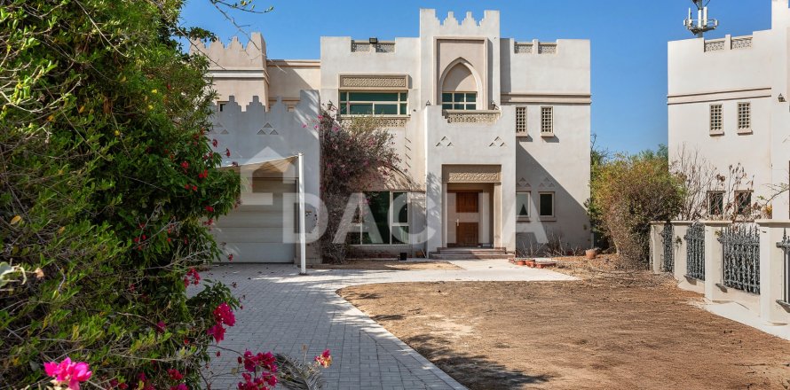 Villa sa Jumeirah Islands, Dubai, UAE 4 silid-tulugan, 488 sq.m. № 710373