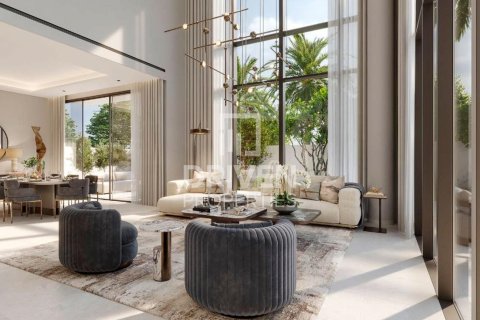 Villa in Nadd Al Sheba, Dubai, UAE 5 bedrooms, 510 sq.m. № 683883 - photo 2