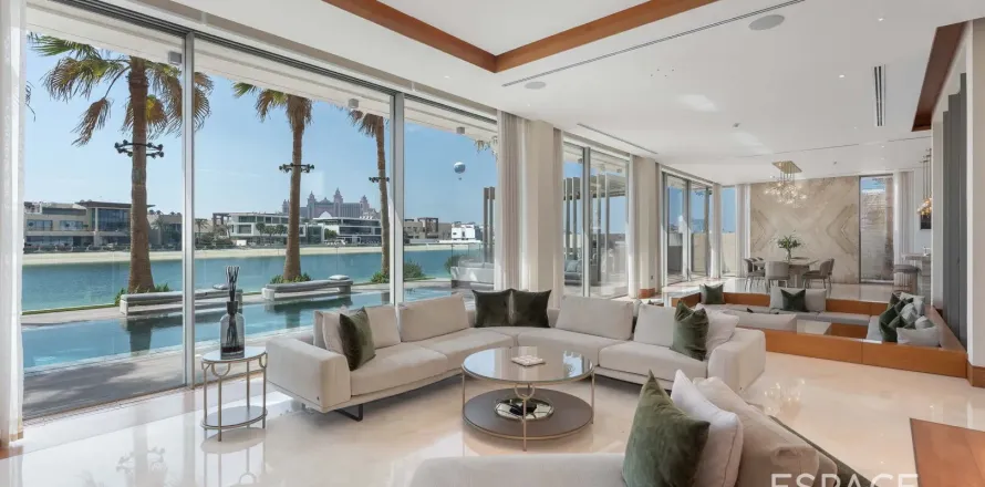 מחסן ב Palm Jumeirah, Dubai, איחוד האמירויות 715 מ"ר מספר 649485