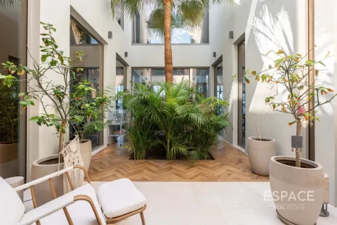 מחסן למכירה ב Palm Jumeirah, Dubai, איחוד האמירויות  715 מ"ר, מספר 649485 - תמונה 3