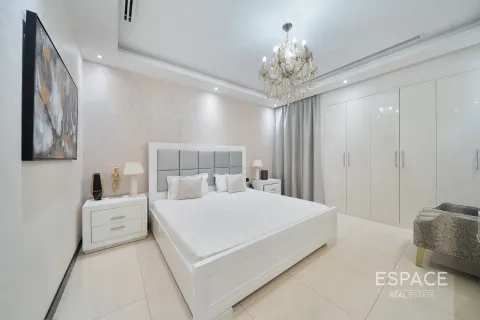 Arabian Ranches, Dubai, संयुक्त अरब अमीरात में विला, 5 बेडरूम, 557 वर्ग मीटर, संख्या 649481 - फ़ोटो 12