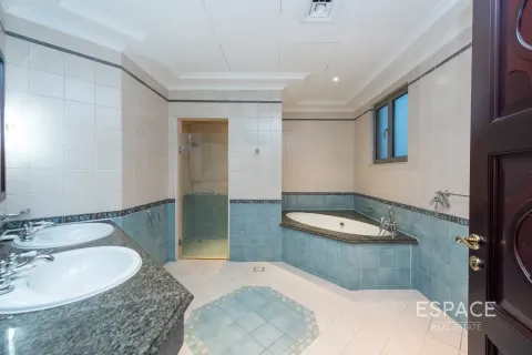 Villa Palm Jumeirah, Dubaijā, AAE 4 istabas, 465 m2 Nr. 649483 - attēls 12