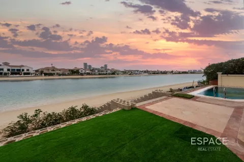 Villa Palm Jumeirah, Dubaijā, AAE 4 istabas, 465 m2 Nr. 649483 - attēls 15