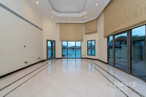 Villa Palm Jumeirah, Dubaijā, AAE 4 istabas, 465 m2 Nr. 649483 - attēls 2