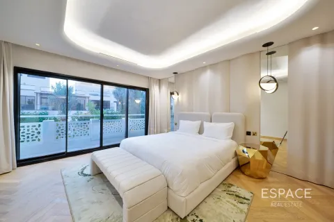 Villa til salg i Meadows, Dubai, UAE 4 soveværelser, 332 kvm № 649486 - foto 12