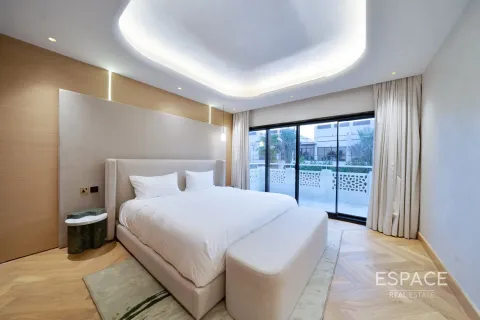 Villa til salg i Meadows, Dubai, UAE 4 soveværelser, 332 kvm № 649486 - foto 14