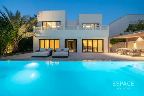Villa til salg i Meadows, Dubai, UAE 4 soveværelser, 332 kvm № 649486 - foto 1