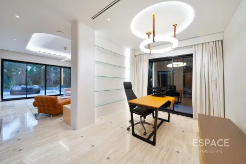 Villa til salg i Meadows, Dubai, UAE 4 soveværelser, 332 kvm № 649486 - foto 4