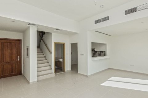 خانه شهری در Dubai Land، Dubai ، امارات متحده عربی 2 خوابه ، 161 متر مربع.  شماره 715443