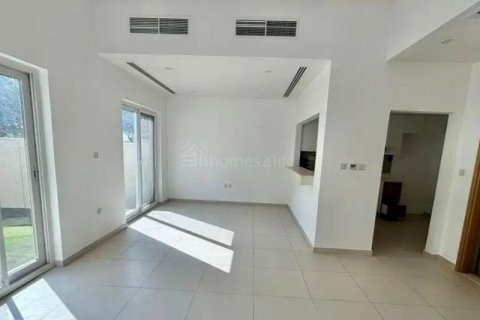 Dubai Land, Dubai, संयुक्त अरब अमीरात में टाउनहाउस, 2 बेडरूम, 161 वर्ग मीटर, संख्या 715443 - फ़ोटो 16