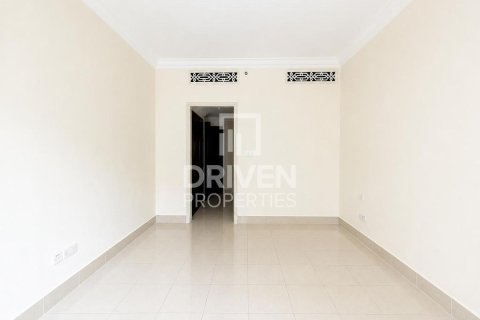 Apartment til salg i Downtown Dubai (Downtown Burj Dubai), Dubai, UAE 2 soveværelser, 132.02 kvm № 744173 - foto 11