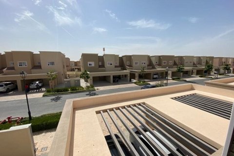 Villa sa Dubai Land, Dubai, UAE 3 silid-tulugan, 175 sq.m. № 721208 - larawan 12