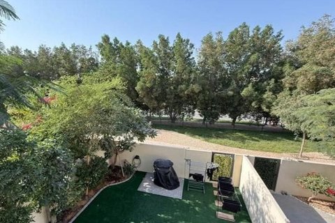 Villa sa Dubai Land, Dubai, UAE 3 silid-tulugan, 175 sq.m. № 721208 - larawan 15