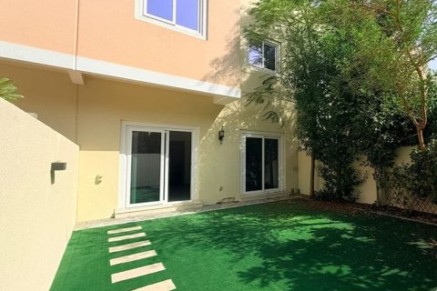 Villa sa Dubai Land, Dubai, UAE 3 silid-tulugan, 175 sq.m. № 721208 - larawan 2