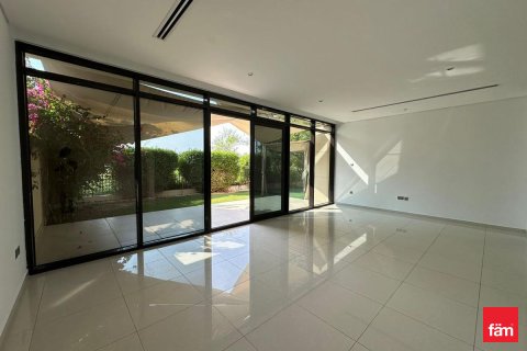 Villa in Dubai, UAE 3 bedrooms, 378.3 sq.m. № 714007 - photo 14