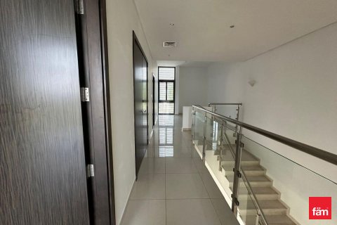 Villa in Dubai, UAE 3 bedrooms, 378.3 sq.m. № 714007 - photo 7