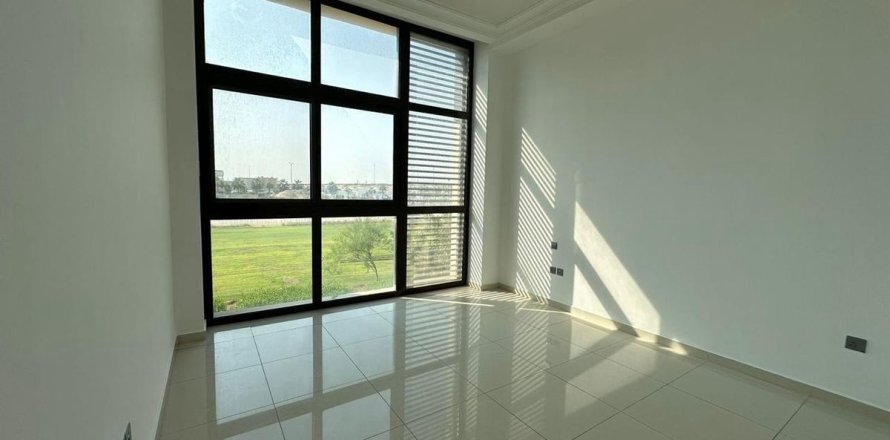 Villa in Dubai, UAE 3 bedrooms, 378.3 sq.m. № 714007